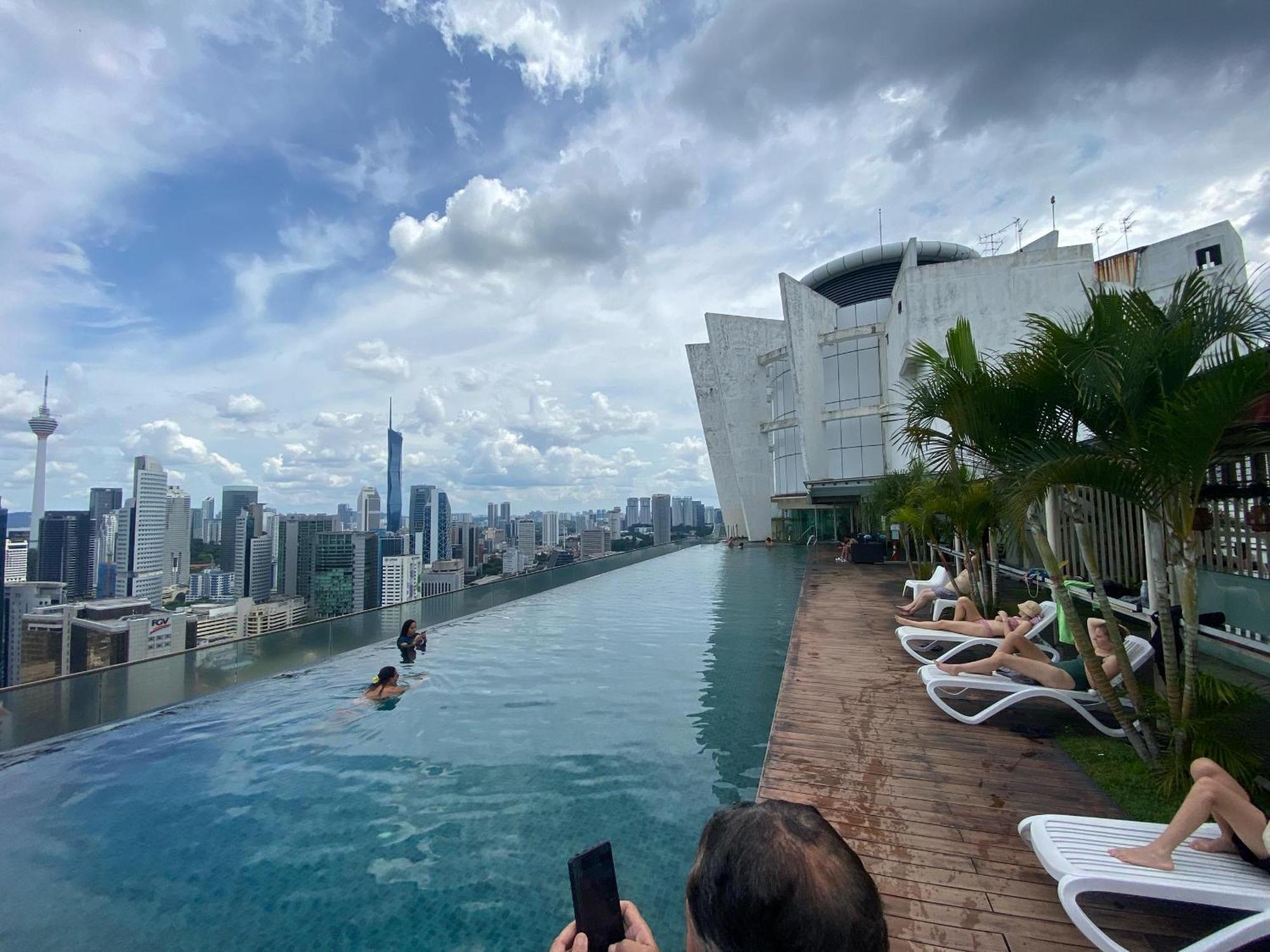 Skypool Kl Free Infinity Pool Over Kuala Lumpur Exteriör bild